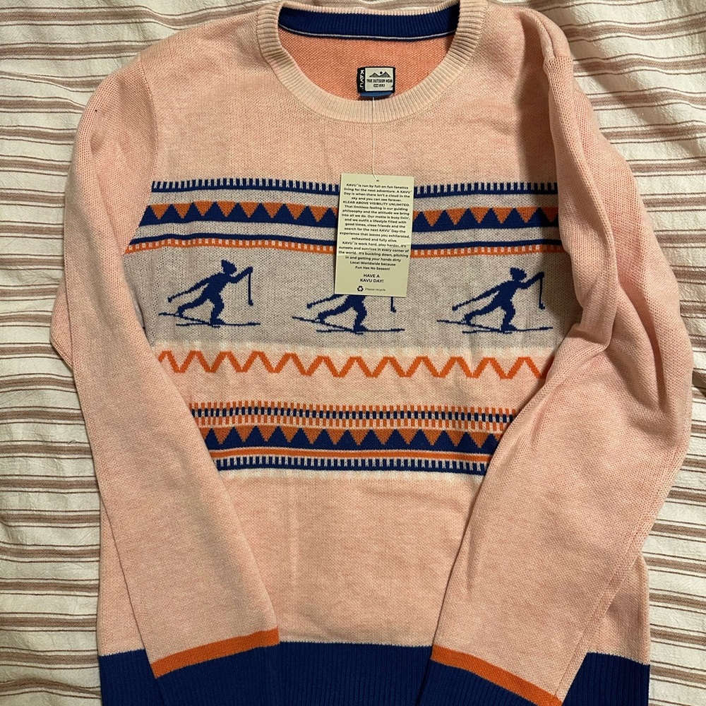 Kavu Pink Crewneck Sweater with Blue and Orange Ski Motif